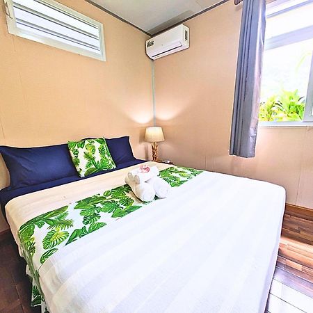 Natura Om Teahupoo Surf Lodge Toanoano Buitenkant foto